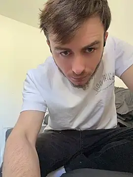 Julian128 online show from April 18, 8:51 am