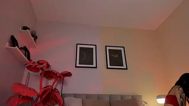 Violetta Nur online show from March 25, 10:16 pm