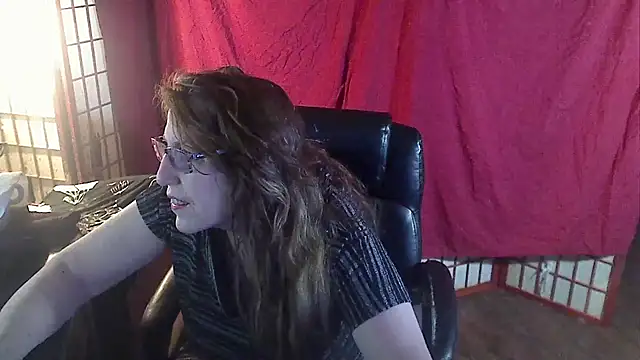 Snapshot of Ireallysquirt chatting on January 20, 3:26 am Ireallysquirt online show from January 20, 3:26 am