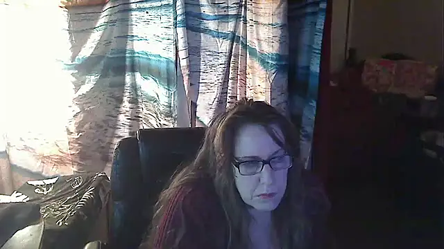 Snapshot of Ireallysquirt chatting on January 21, 11:55 pm Ireallysquirt online show from January 21, 11:55 pm