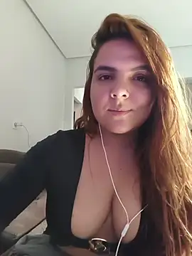 Snapshot of Bruninha_Hot10 chatting on June 27, 12:22 pm Bruninha Hot10 online show from June 27, 12:22 pm