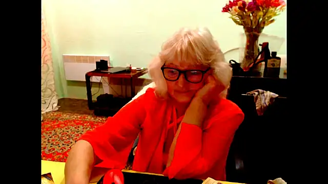Natali7634 online show from May 9, 3:45 am