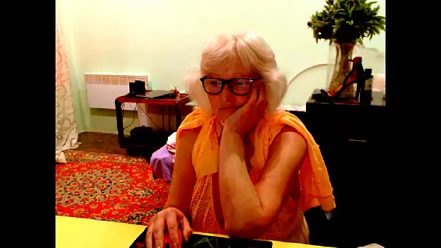 Natali7634 online show from May 10, 8:08 am