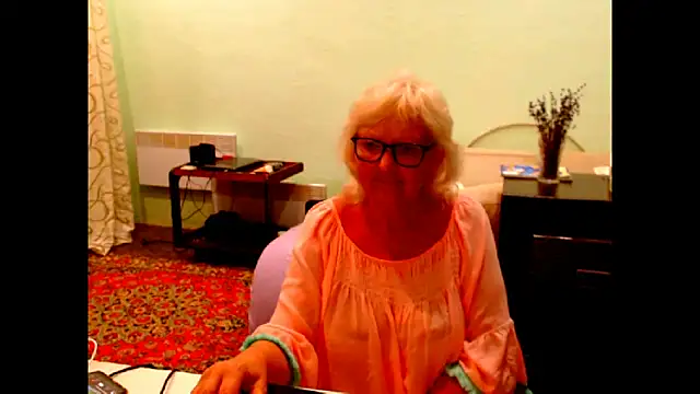 Natali7634 online show from June 22, 6:16 pm