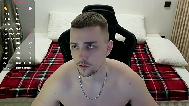 Larstar01 online show from March 20, 9:52 pm