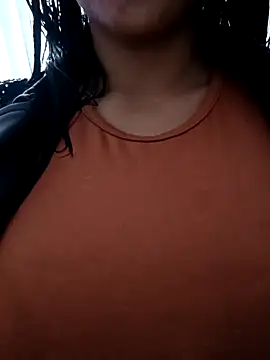 tiffani  love online show from March 8, 4:44 pm