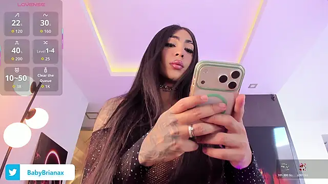 Snapshot of babybriexxx chatting on April 1, 6:49 pm babybriexxx online show from April 1, 6:49 pm