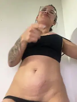 Snapshot of lulu_kis chatting on September 26, 2:15 am lulu kis online show from September 26, 2:15 am