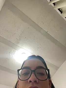 lulu kis online show from April 2, 4:10 am