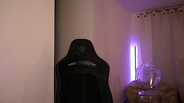 MarianaBranzz online show from February 5, 3:00 am