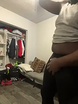 Snapshot of bigdick5157 chatting on February 4, 6:58 pm bigdick5157 online show from February 4, 6:58 pm