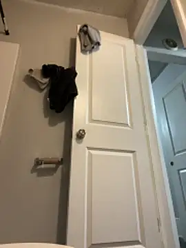 Snapshot of bigdick5157 chatting on February 23, 12:09 am bigdick5157 online show from February 23, 12:09 am