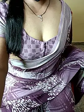 Snapshot of Nithya_05 chatting on January 17, 5:27 pm Nithya 05 online show from January 17, 5:27 pm
