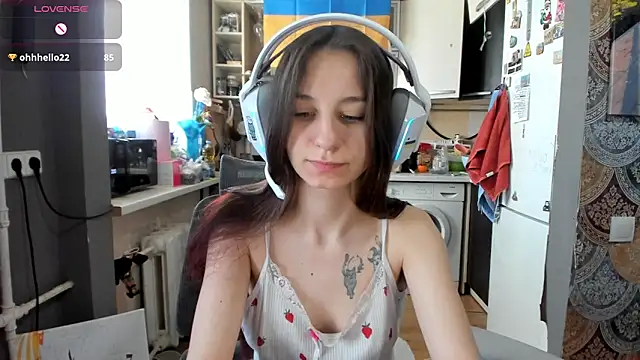Snapshot of _Nika_Kik chatting on April 21, 7:14 am Nika Kik online show from April 21, 7:14 am