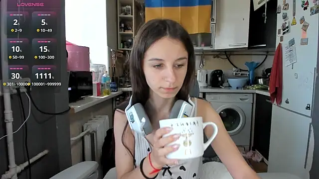 Snapshot of _Nika_Kik chatting on June 20, 8:39 am Nika Kik online show from June 20, 8:39 am