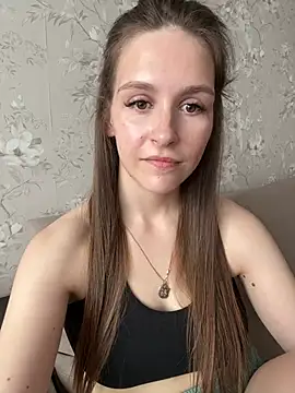 DakotaGercy online show from April 10, 7:46 am