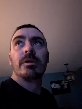 Snapshot of jonnyjenner chatting on November 15, 2:42 am jonnyjenner online show from November 15, 2:42 am