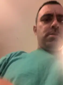 Snapshot of jonnyjenner chatting on November 19, 2:33 am jonnyjenner online show from November 19, 2:33 am