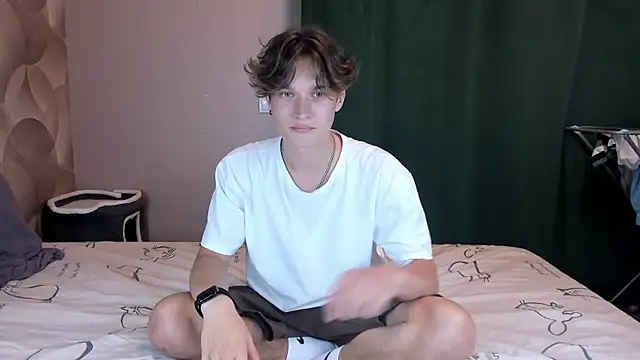Ian Flor online show from June 29, 4:40 pm