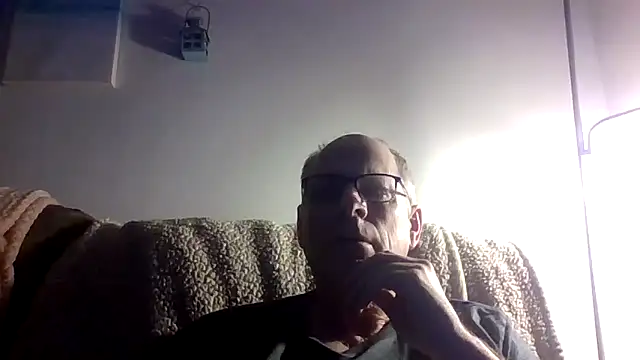 Snapshot of pjkrun66 chatting on November 7, 2:11 am pjkrun66 online show from November 7, 2:11 am