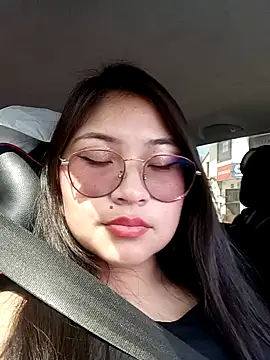 Caroll Luna online show from December 4, 2:59 pm