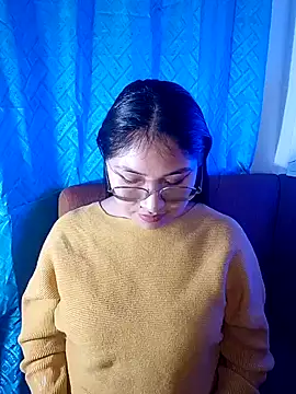 Caroll Luna online show from December 14, 1:39 am