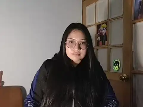 Caroll Luna online show from December 23, 1:18 am