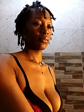 Snapshot of Ayrella02 chatting on October 19, 5:02 pm Ayrella02 online show from October 19, 5:02 pm