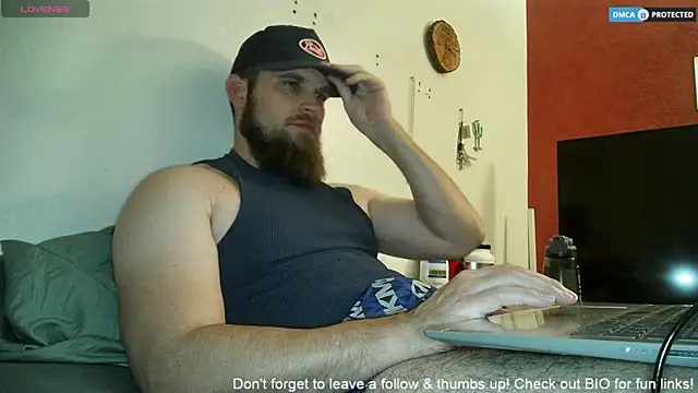 Snapshot of dikdowndaddy chatting on March 23, 7:23 am dikdowndaddy online show from March 23, 7:23 am