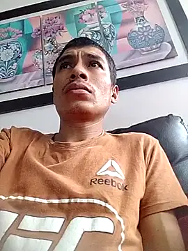 008Alexan online show from February 4, 7:44 pm