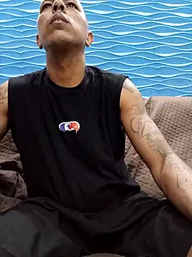 Snapshot of Seductiveblack chatting on May 1, 1:16 pm Seductiveblack online show from May 1, 1:16 pm