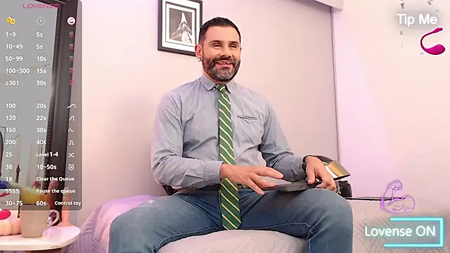 Snapshot of jonasbeards chatting on May 12, 2:47 pm jonasbeards online show from May 12, 2:47 pm