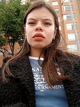Snapshot of Violeta_12- chatting on May 12, 7:55 pm Violeta 12- online show from May 12, 7:55 pm