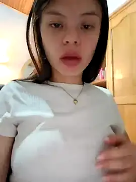 Snapshot of Violeta_12- chatting on June 8, 12:03 am Violeta 12- online show from June 8, 12:03 am