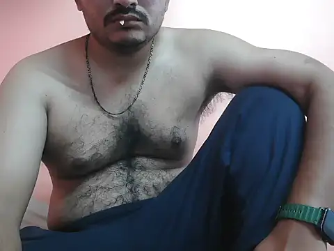 Snapshot of naughtymike0007 chatting on May 19, 3:24 am naughtymike0007 online show from May 19, 3:24 am