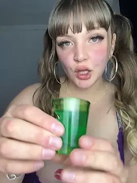 Snapshot of Lalalust69 chatting on February 16, 7:26 am Lalalust69 online show from February 16, 7:26 am