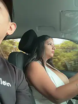 Snapshot of loreth_J chatting on November 10, 4:06 pm loreth J online show from November 10, 4:06 pm