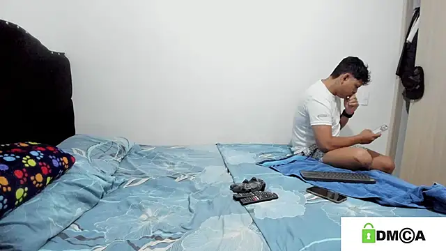 Snapshot of loreth_J chatting on February 27, 3:56 pm loreth J online show from February 27, 3:56 pm