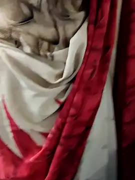 Snapshot of Januhot18 chatting on December 18, 3:58 am Januhot18 online show from December 18, 3:58 am