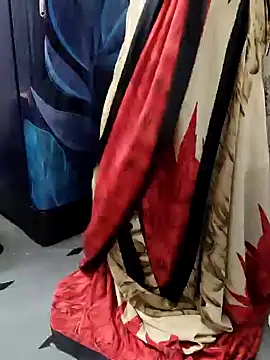 Snapshot of Januhot18 chatting on December 18, 2:17 pm Januhot18 online show from December 18, 2:17 pm