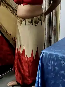 Snapshot of Januhot18 chatting on December 18, 5:21 pm Januhot18 online show from December 18, 5:21 pm