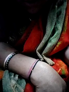 Snapshot of Januhot18 chatting on January 5, 7:39 pm Januhot18 online show from January 5, 7:39 pm