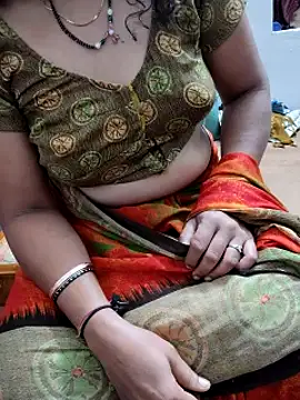 Snapshot of Januhot18 chatting on January 5, 10:40 pm Januhot18 online show from January 5, 10:40 pm