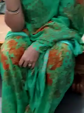 Snapshot of Januhot18 chatting on January 6, 4:34 pm Januhot18 online show from January 6, 4:34 pm