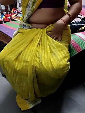 Snapshot of Januhot18 chatting on February 17, 6:59 pm Januhot18 online show from February 17, 6:59 pm