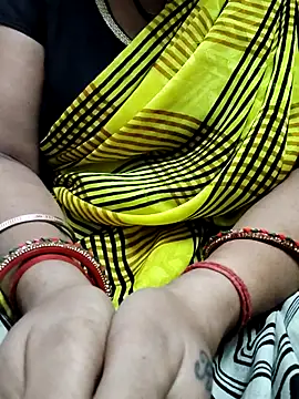 Snapshot of Januhot18 chatting on February 23, 3:02 am Januhot18 online show from February 23, 3:02 am