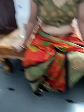 Snapshot of Januhot18 chatting on February 24, 10:48 am Januhot18 online show from February 24, 10:48 am