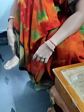 Snapshot of Januhot18 chatting on February 28, 9:36 am Januhot18 online show from February 28, 9:36 am