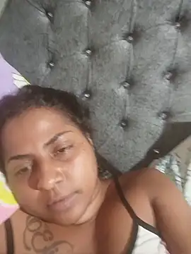 Giselabrunette25 online show from July 10, 3:33 am