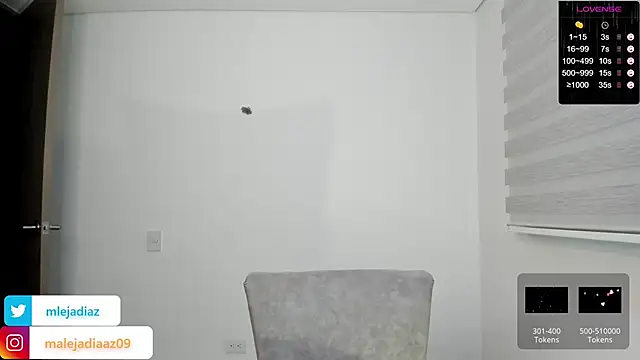 Snapshot of MalejaDiaz_ chatting on December 7, 3:41 pm MalejaDiaz  online show from December 7, 3:41 pm